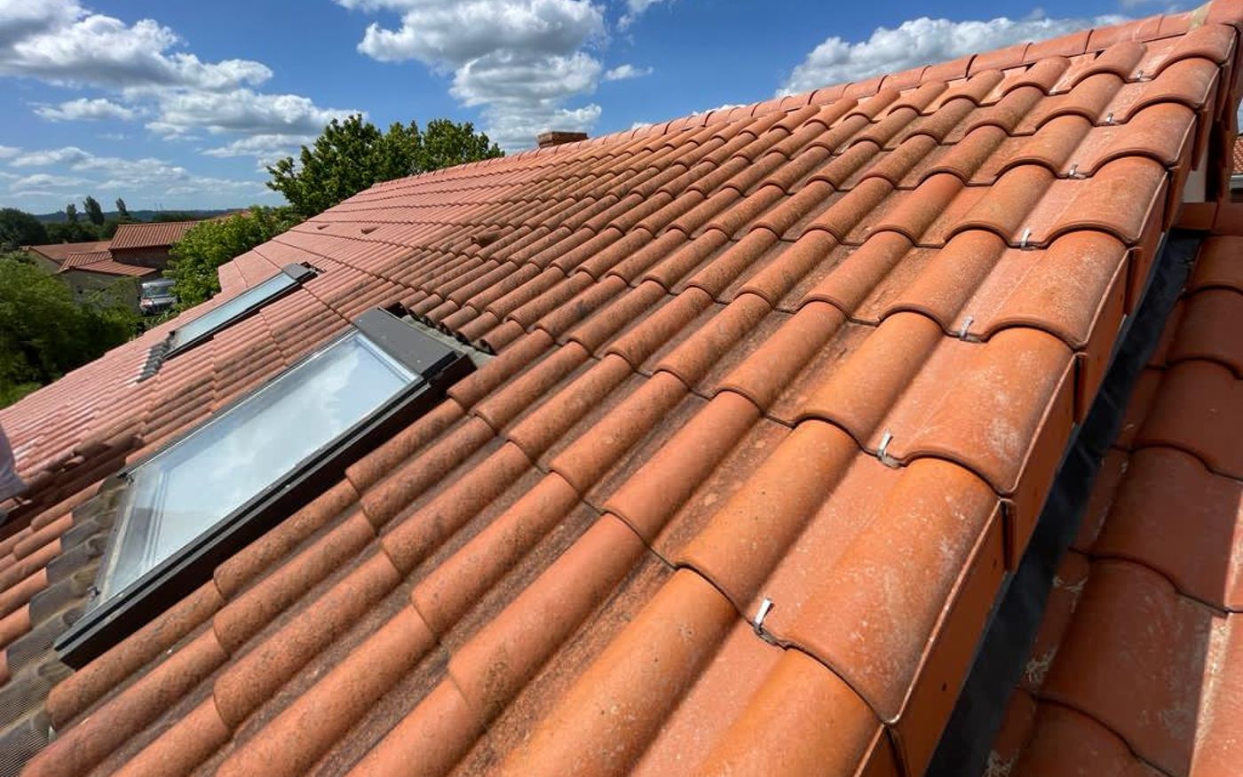 Nettoyage toiture sainte gemmes sur loire avant